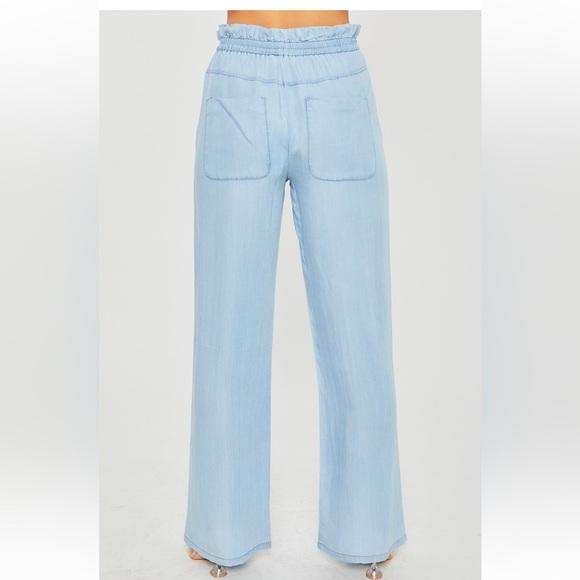 16 Chic Woven light Blue Wide Leg Pants with side pockets - Picture 6 of 6